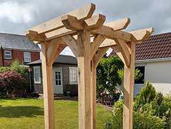 Solid Oak Garden Arches - Oak Timber Structures